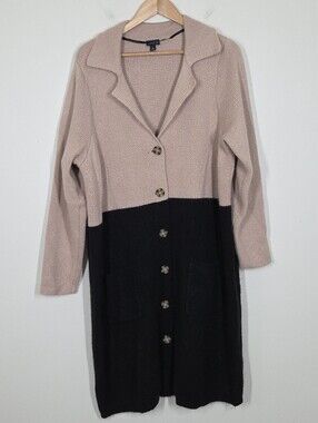 Torrid Color Block Two Tone Sweater Cardigan 3 Button Front Pockets Layering